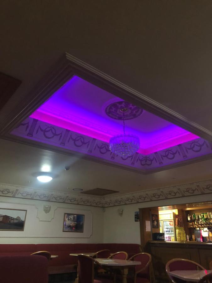 Bessemer Hotel Мърдър Титфил Екстериор снимка