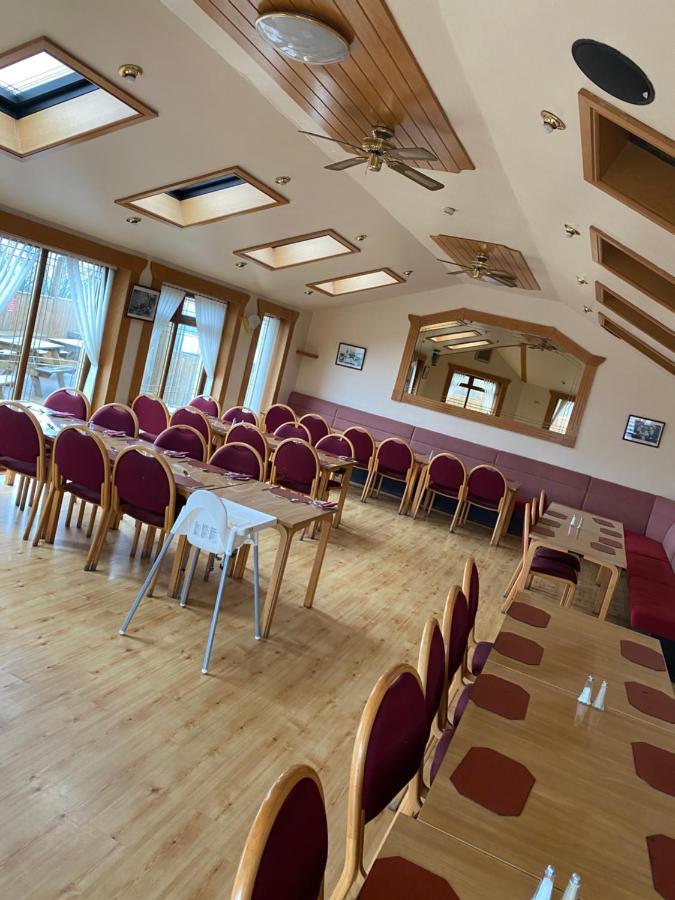 Bessemer Hotel Мърдър Титфил Екстериор снимка