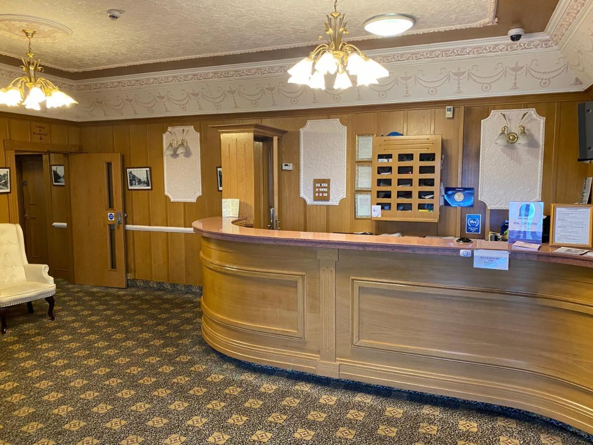 Bessemer Hotel Мърдър Титфил Екстериор снимка